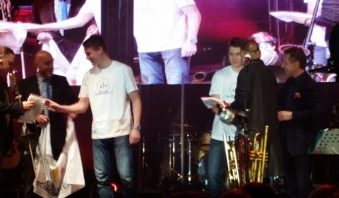 Koncert charytatywny Golec uOrkiestra na 17 Zjeździe Polskiego Towarzystwa Diabetologicznego w Kielcach na rzecz MOJACUKRZYCA.PL - Towarzystwa Pomocy Dzieciom i Młodzieży z Cukrzycą.
