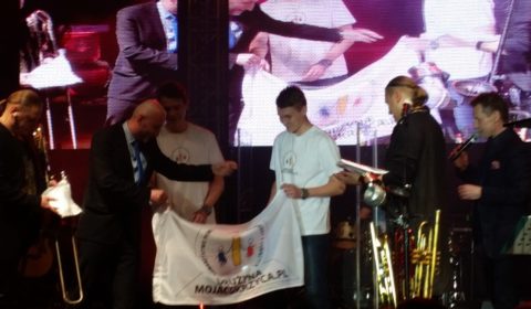 Koncert charytatywny Golec uOrkiestra na 17 Zjeździe Polskiego Towarzystwa Diabetologicznego w Kielcach na rzecz MOJACUKRZYCA.PL - Towarzystwa Pomocy Dzieciom i Młodzieży z Cukrzycą.